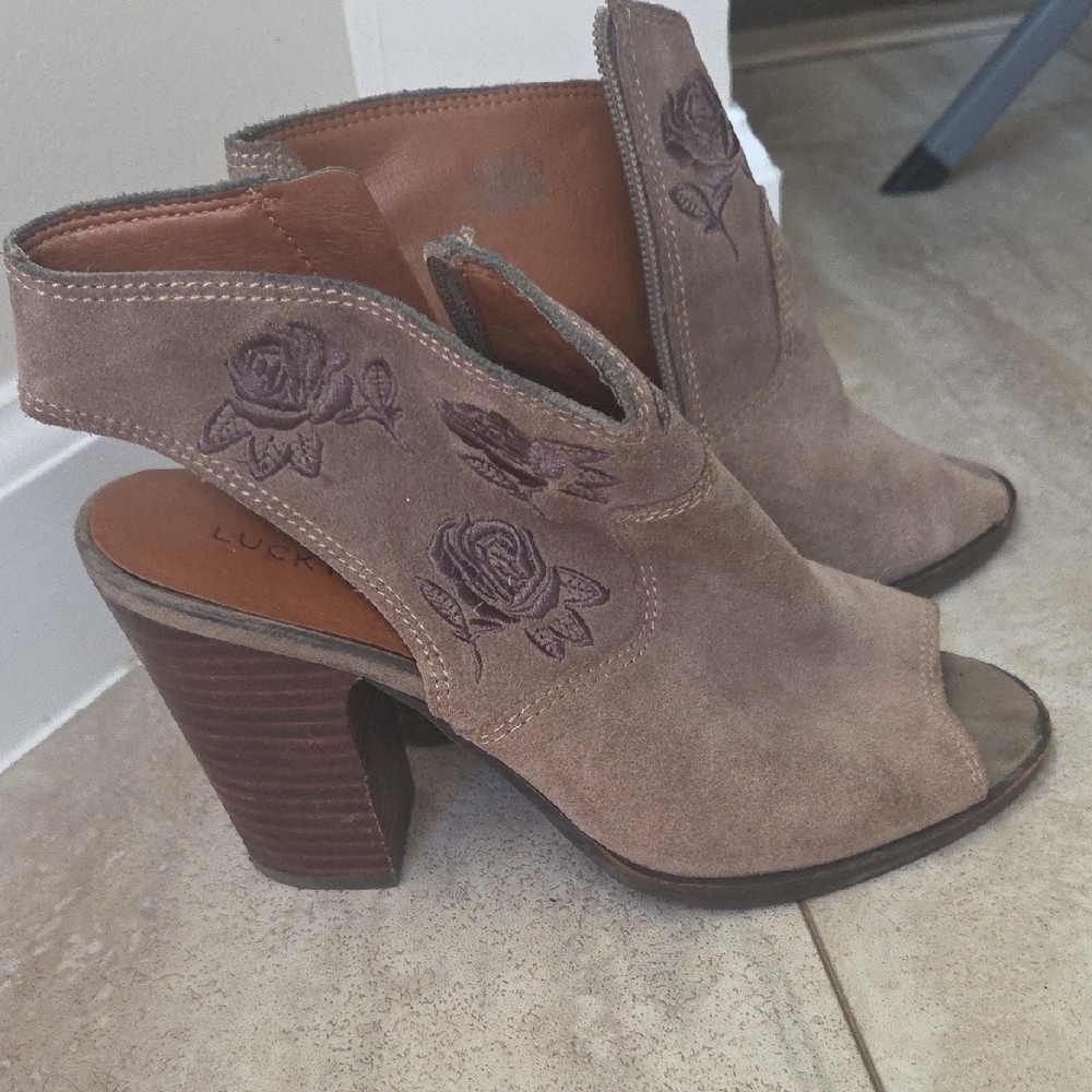 Lucky Brand Women's Brown Suede Mules with Floral Embroidery - Picture 2 of 12